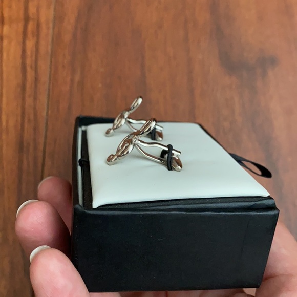 Van Heusen cuff links - Picture 3 of 5